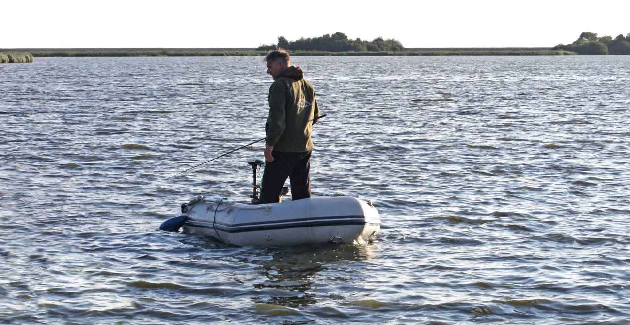 wazig Hertog Voorafgaan Lijnen uitvaren met de rubberboot - Tips - Karpervissen in Nederland